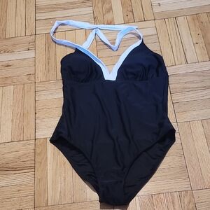 Cupshe Black and White One-Piece Swimsuit
